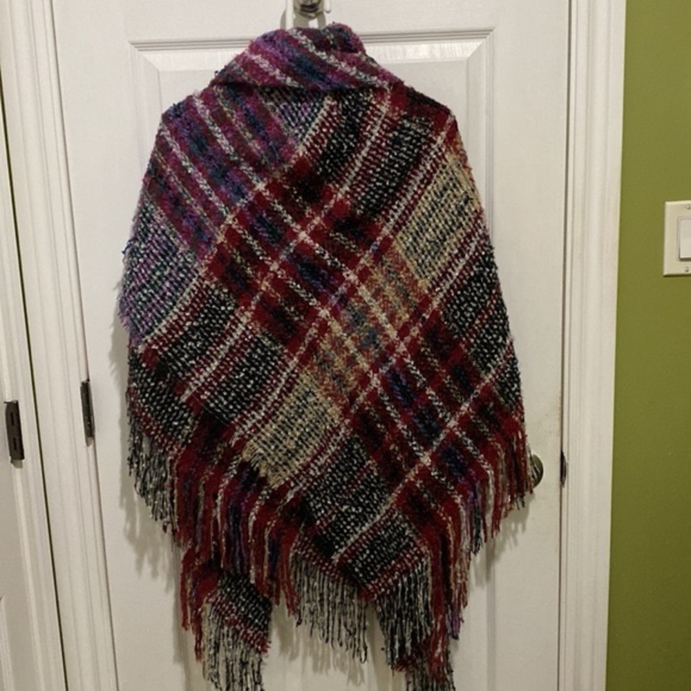 Vince Camuto Chunky Plaid Topper Poncho Front Clasp - Picture 4 of 6